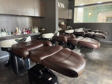 アクイール(ACCUEILLIR)の雰囲気(リラックス空間♪フルフラットのシャンプーブース☆)