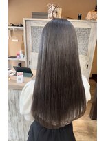 モアムー(Moremuu)&nbsp;【りえ】グレージュカラー