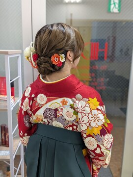 ヒデ美容室 編み込み風アレンジ~袴