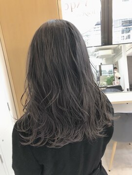 ルッソ チアロ(Lusso chiaro) グレージュ30代/40代/50代