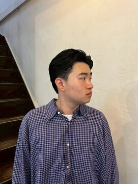ビーバイエイトジェンツ(Bee by EIGHT GENTS) 波巻きツイストスパイラル/リバースセンターパート/心斎橋
