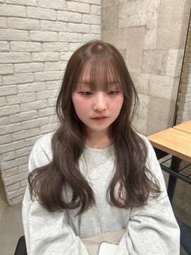 ザ シー 海老名(The C) ロングレイヤー・赤みを抑えたベージュカラー/ミルクブラウン