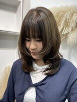 アオ(AO。)&nbsp;オリーブカラー/オリーブベージュ/ハッシュカット/フェイス