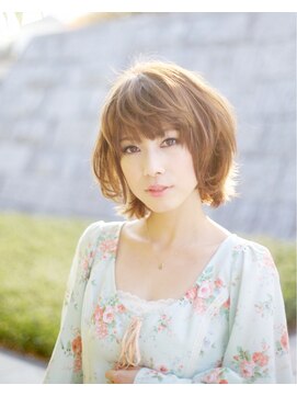 リゾートサロンM 新宿東口(Resortsalon M by valore) 【新宿東口店】 エアリーウェーブで魅せるくせ毛風グラボブ