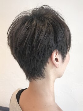 ウィロー(WILLOW) 【WILLLOW】耳だしスッキリなショート（井下貴史）