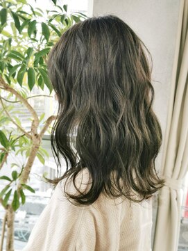 ザコーストバイネオリーブ 辻堂店(The coast by neolive) 【The coast by Neolive】グレージュミディアム