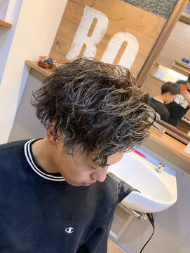 ヘアアンドフェイス ルースト(hair&face ROOST) 【S字スパイラル】センターパート