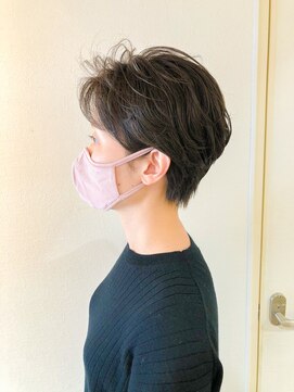 コマド(Comado) 短め耳かけショート