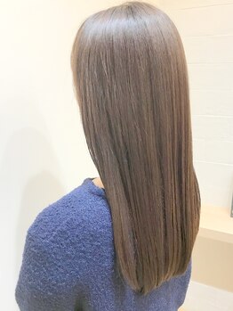 オルオル ヘア デザイン(olu olu hair design)の写真/ダメージレスで自然な仕上がりが自慢◎潤いとツヤのあるワンランク上のストレートヘアが叶う☆