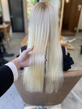 フツーロ 栄(FUTURO) プリエクステ