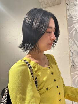 ラミ(L'ami) 艶感クリアブラック/外ハネボブ/大人地毛風カラー