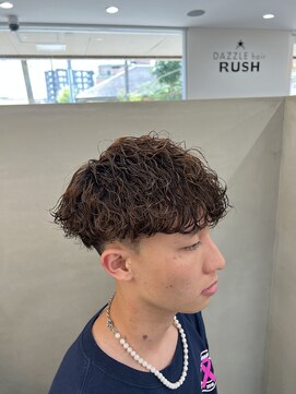 ダズルヘアラッシュ(DAZZLE hair RUSH) 波巻きパーマ