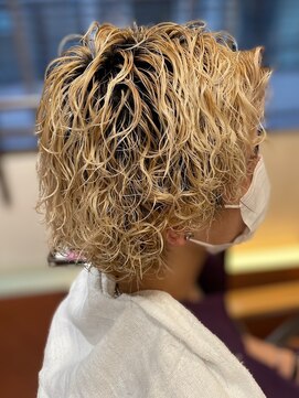 スカイ 亀戸店 (sky) ハイライト/マッシュパーマ/アッシュブラック<理容室>[亀戸]