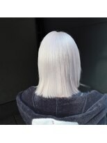 ジルバイジゼル(JILL by GiseL)&nbsp;中世ウルフ/メンズウルフ/ハイトーン/ダブルカラー/ホワイト