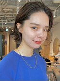 顔周りレイヤーカットくびれヘアミルクティーベージュカラー
