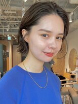 ノイカーム(noi Calm) 顔周りレイヤーカットくびれヘアミルクティーベージュカラー