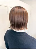 透け感ブラウンの外ハネボブ