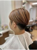大人の2ブロックショート　（刈上げ女子）