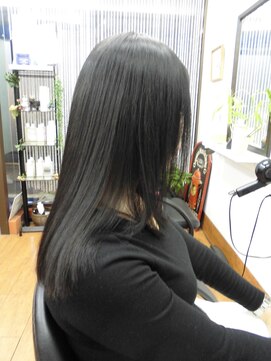 スタジオ ティーウェーブ(S.T.WAVE) ナチュラルストレートヘアー