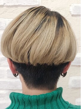 ラルマミット(lalma mit) 【刈り上げ女子】こなれヘア【lalmamitサトウタクロウ】