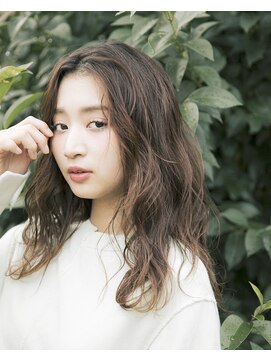 ニル(NILLU) ゆるふわウェーブ