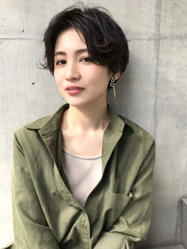 ラパンセヴェール(LA PENSEE VERT) 【LA PENSEE】前下がりハンサムショート　センターパート