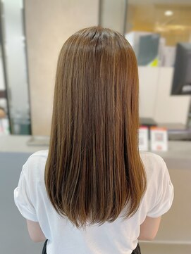 ホワイトストーン WHITE STONE 熊本　白髪ぼかしハイライト　ツヤ髪　20代30代ヘアカラー