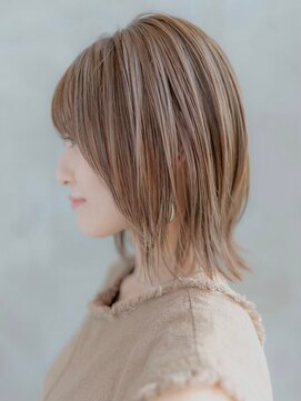 アンスリウム 吹田(Anthurium) ミディアムレイヤー/大人可愛い/髪質改善/シースルーバング