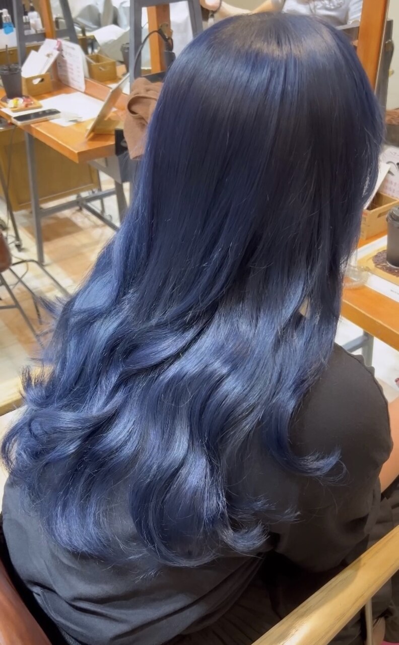 ネイビーシールエクステ：L185214082｜ロロ(LoLo.)のヘアスタイル