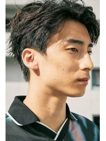 ノイ(noi)&nbsp;センターパートニュアンスパーマ刈り上げツーブロックメンズヘア