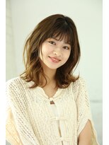 ガーランド (Garland)&nbsp;大人ミディアム/レイヤー/似合わせカット/ベージュ/卵型