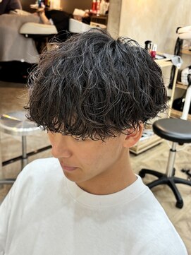 ラヴィズム 名駅店(LUVISM) 名古屋/メンズカット/メンズパーマ/眉毛/波巻きパーマ