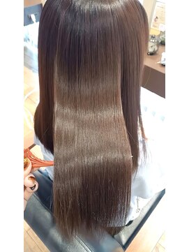 リバイブ ヘアー リュッカプラス(Revive Hair Lycka+) 【最高級トリートメント/ミネコラトリートメント】