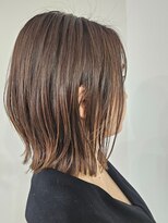 ミドル(MIDDLE)&nbsp;くびれハネ感ボブLightBeige/府中美容室/夜間