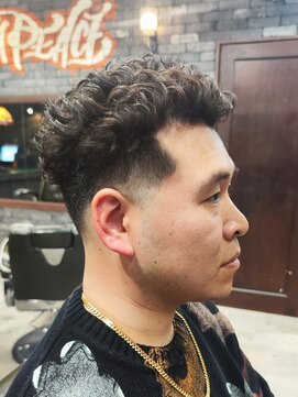 フォーコーナーズカットショップスリーセント 栄(FourCornersCutShop 3/cent) ブッダパーマ/スパイキーショート/仏陀パーマ/フェードカット
