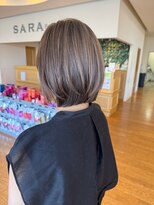 サラ ビューティ サイト 春日(SARA Beauty sight)&nbsp;白髪ぼかしハイライト/レイヤーボブ/切りっぱなしボブ