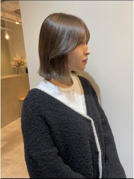 ザックジングウ 表参道(ZACC JINGU) 切りっぱなしボブ/ ベージュカラー/ブリーチなしカラー