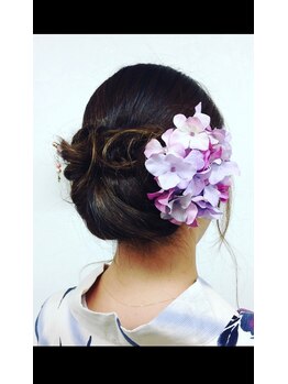 ときわ美容室の写真/夏祭り・花火大会は浴衣で♪浴衣に似合うまとめ髪はプロにお任せ！奥ゆかしく可憐な姿へ♪