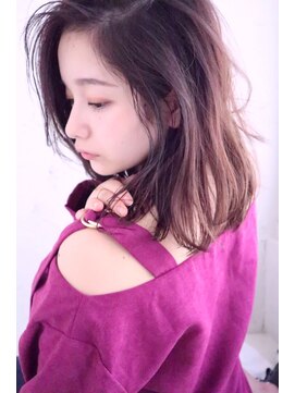 ケアシンサイバシ(CARE shinsaibashi) 「ラフなヘアでヘルシーな寝グセ風カールに！」