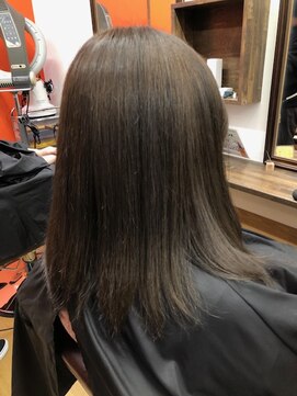 ヘア プロデュース アイモ(Hair Produce Aimo) グレージュで作る落ち着きナチュラルストレート☆