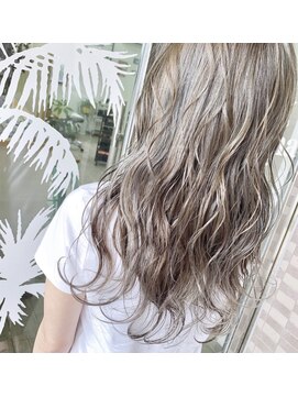 エル(elle.) highlight color