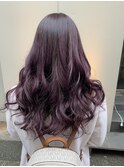 カシスパープルのウェーブロングヘア