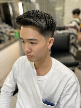 メリケンバーバーショップ フクオカ(MERICAN BARBERSHOP FUK) オシャレクラシックフェード