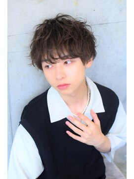 ラストーリア(La storia) 波巻きスパイラルパーマツーブロックスリークショートマッシュ