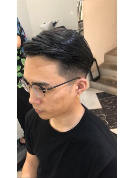メリケンバーバーショップ フクオカ(MERICAN BARBERSHOP FUK) 大人気ビジネスフェード