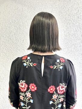 リバティ 吉祥寺(Liberty) 艶感UP 切りっぱなし大人ボブ