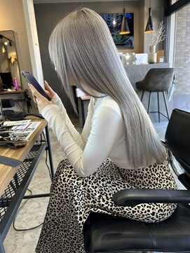 ヘリム(HELIM) 【石川尚之】ブリーチあり/シルバー/グレー/グレージュ