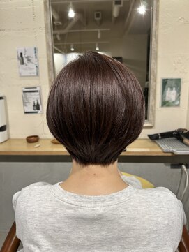 アンビエンテ(ambiente) 簡単スタイリング ショートボブ ピンクベージュ【末友】