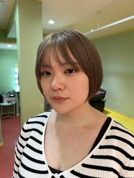 エマ(emma) ナチュラルなブラウンベージュ!