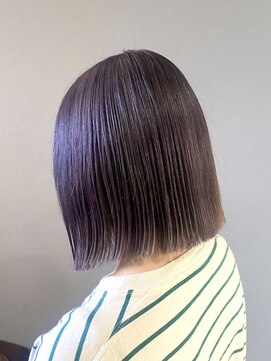 ココカラヘアー ニコ(cococara hair nico) ダブルカラー/ブリーチ/ハイトーン/パープル/切りっぱなしボブ